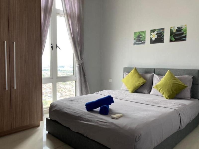 JB City Shopping Mall Apartment image