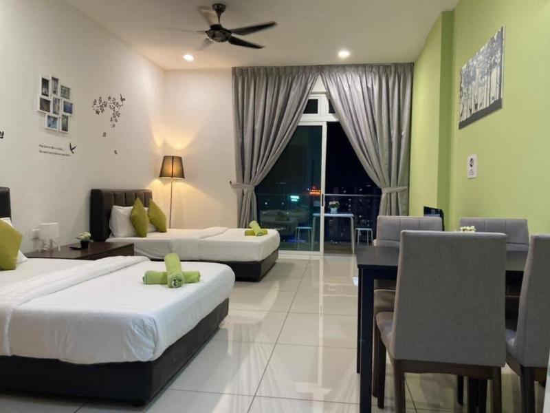 JB City Shopping Mall Apartment image