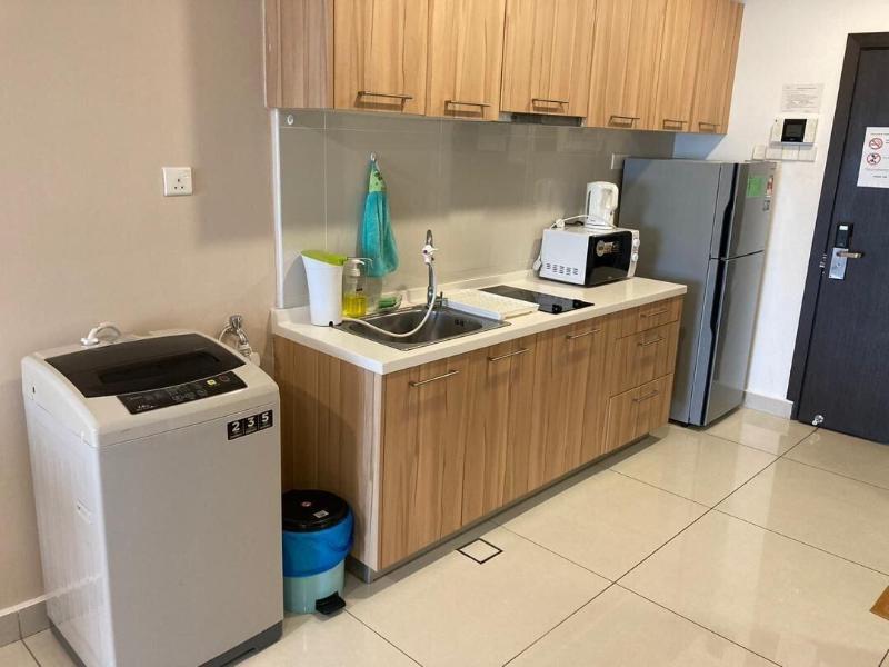 JB City Shopping Mall Apartment image