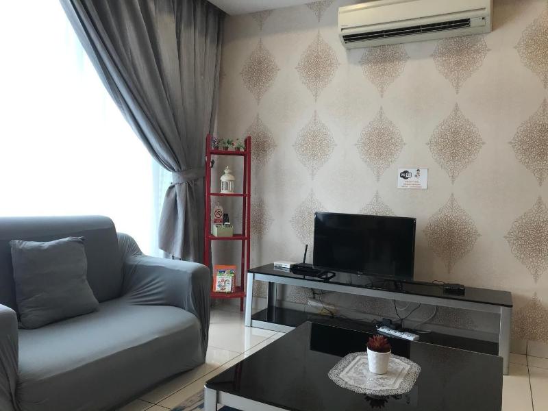 JB City Shopping Mall Apartment image