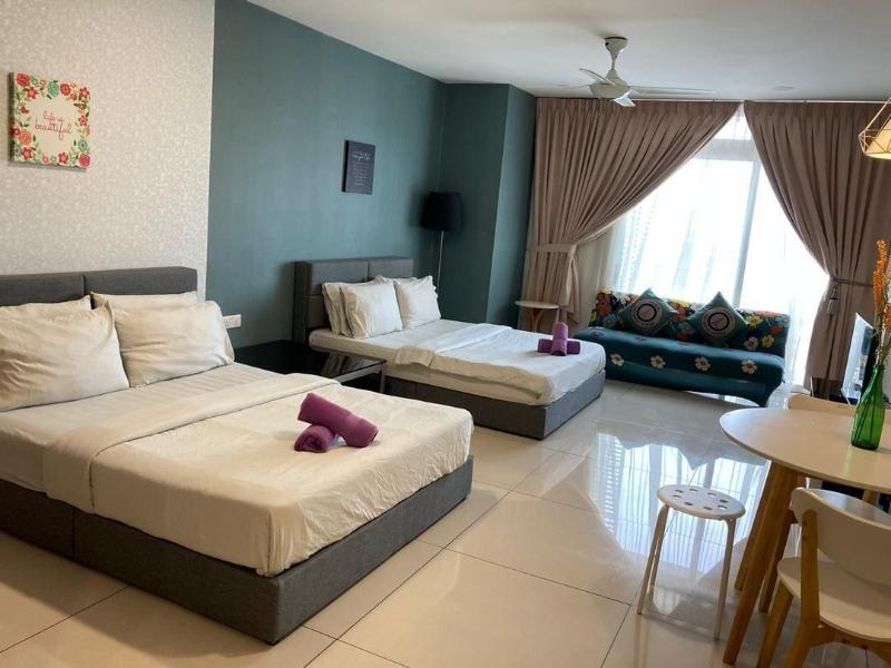 JB City Shopping Mall Apartment image