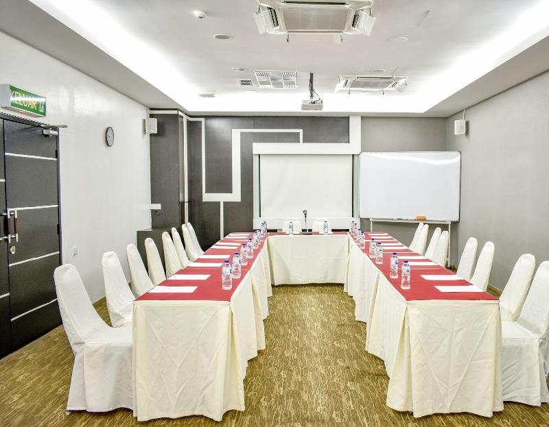 Streetview Hotel image