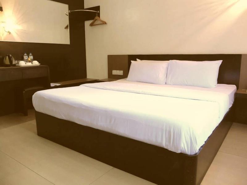 Streetview Hotel image
