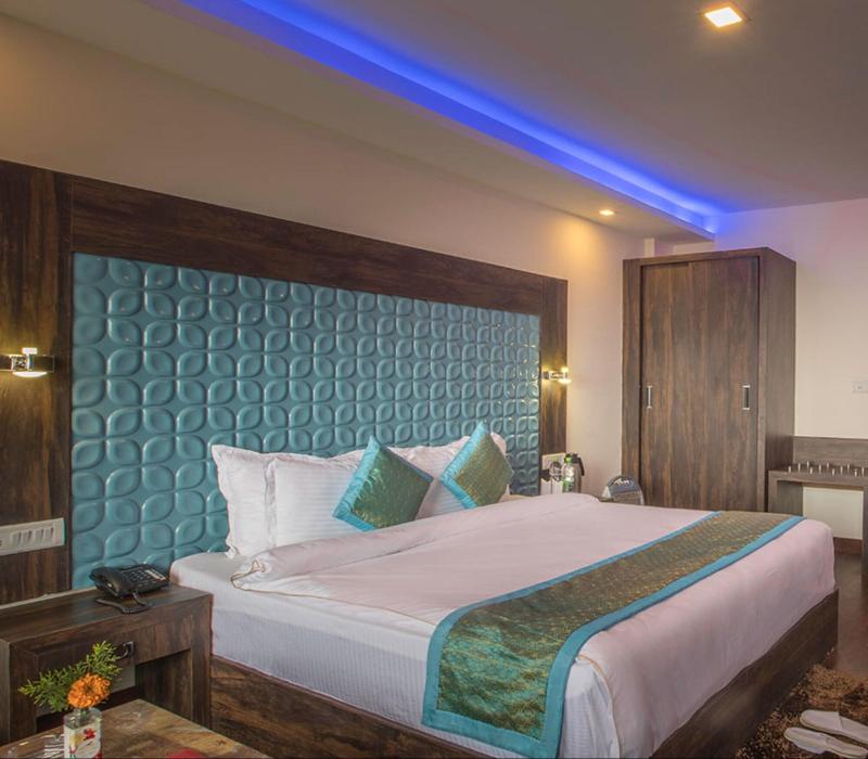 Vue Magique Resorts and Camps image