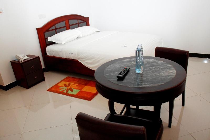 Kenlon Hotel image