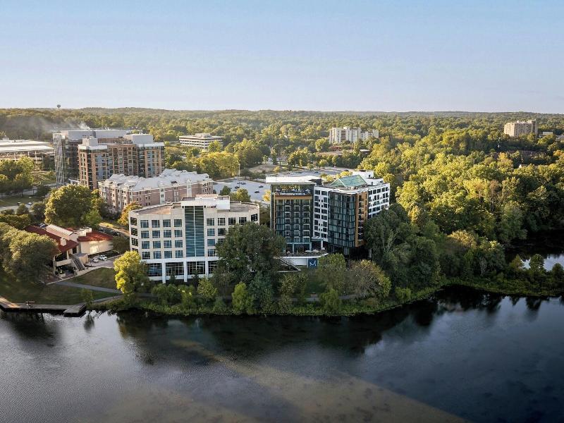 Merriweather Lakehouse, Autograph Collection image