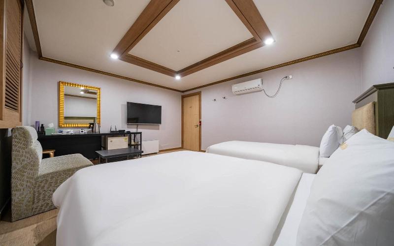 Ilsan Baekseok Mirabel image