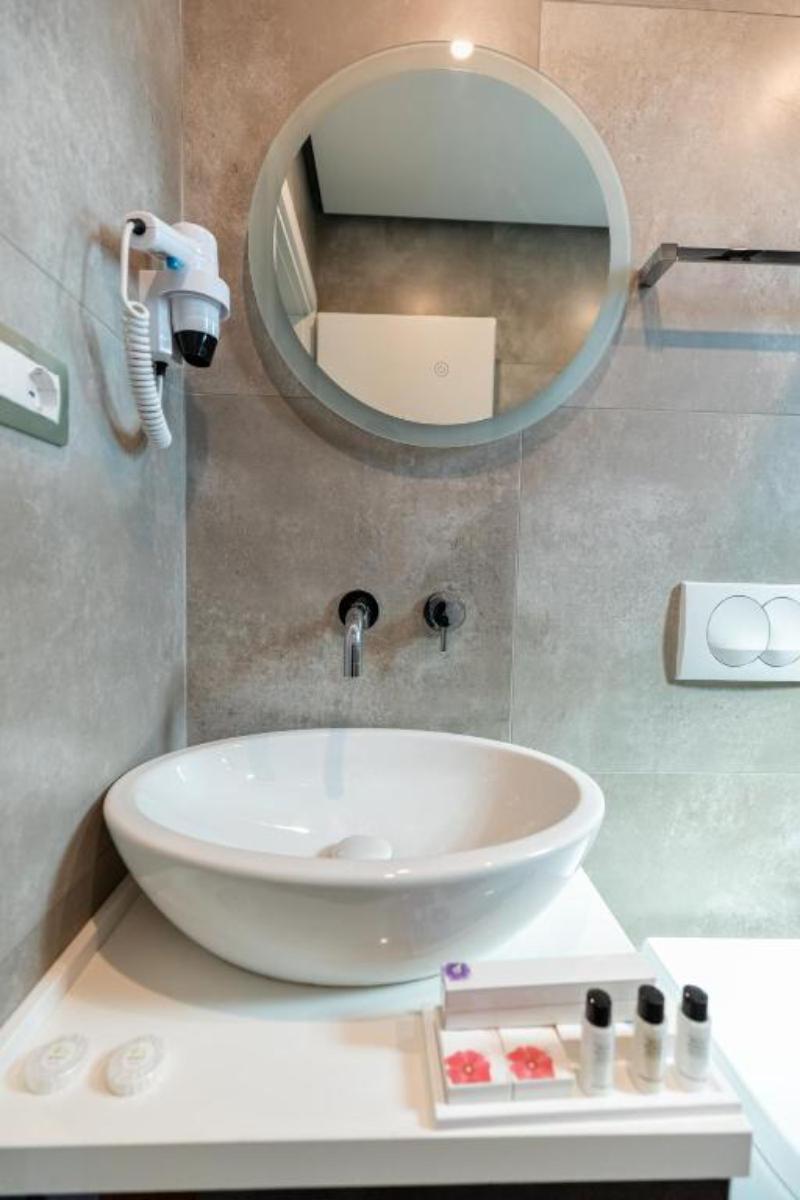 Ames Hotel & Spa image