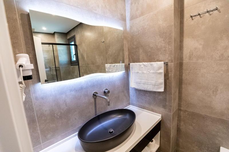 Ames Hotel & Spa image