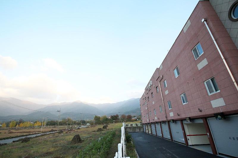 Gurye Mari Hotel image