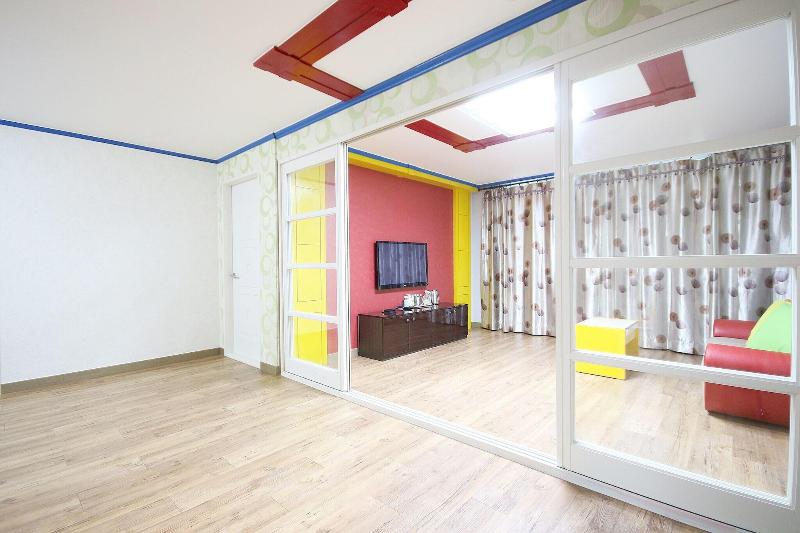 Gurye Mari Hotel image