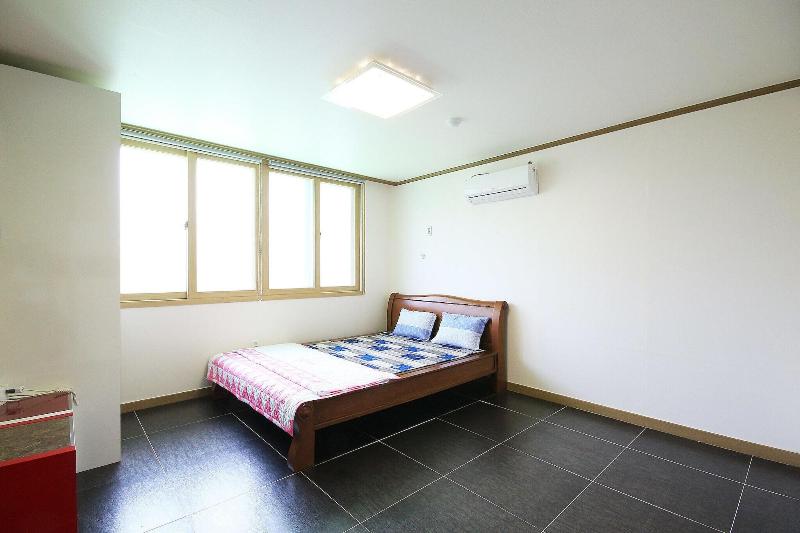 Gurye Mari Hotel image