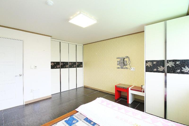 Gurye Mari Hotel image
