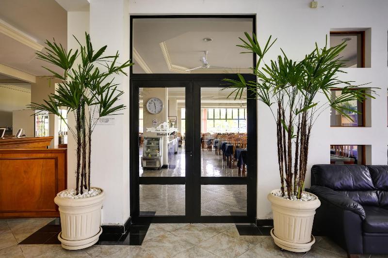 Hotel San Isidro image