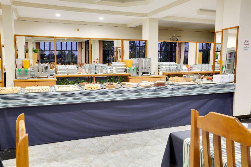 Hotel San Isidro image