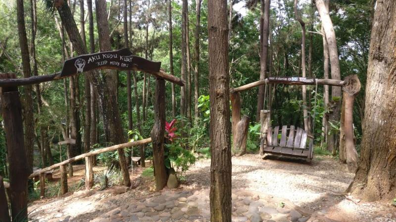 Seribu Batu Songgo Langit Resort & Camp image