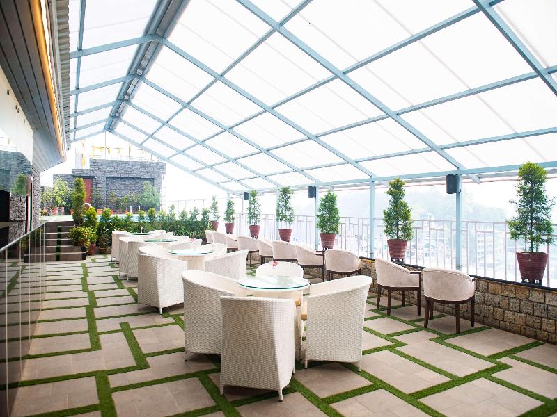 Ramada by Wyndham Gangtok Hotel & Casino Golden