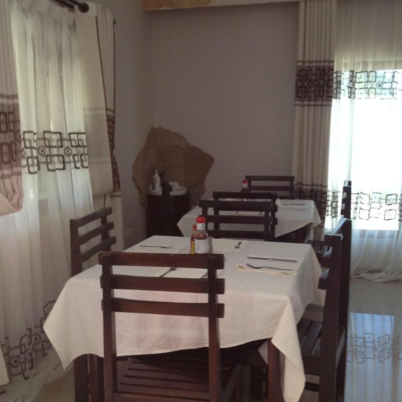 Mopees Lodge