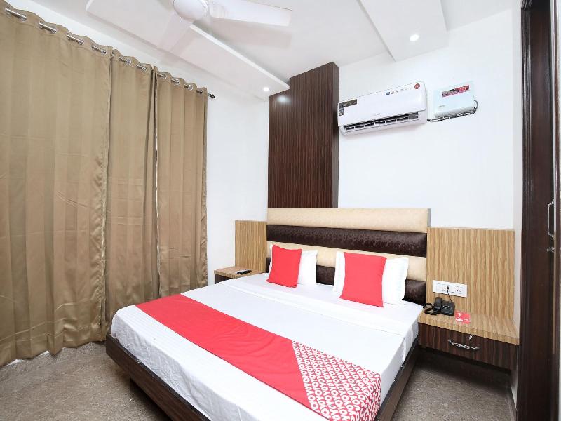 15863 Hotel Royal Vij — photo 3