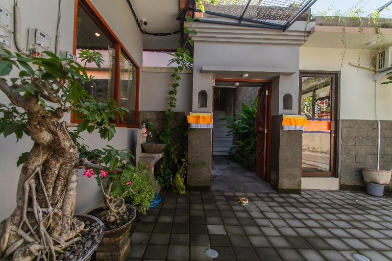 Naksa Homestay Sanur image