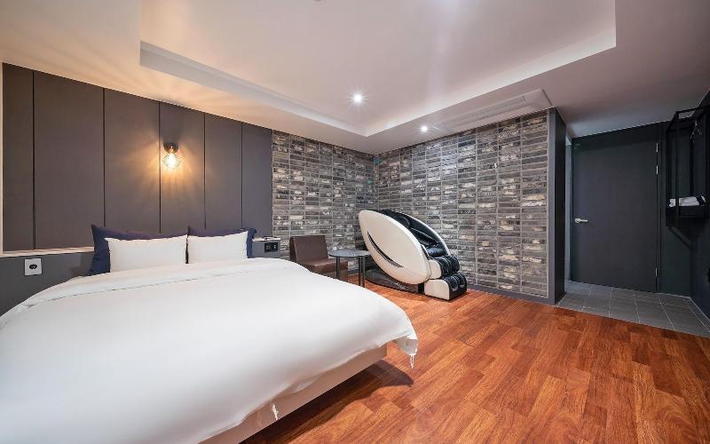 Goyang Stay Bishop Hotel image