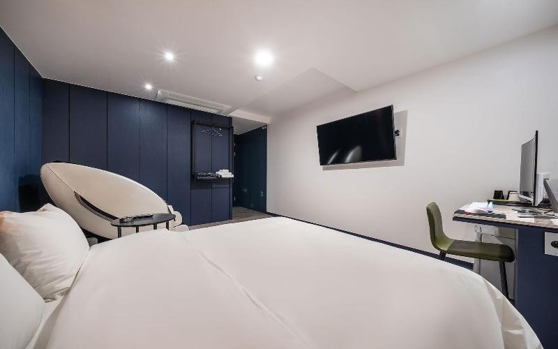 Goyang Stay Bishop Hotel image