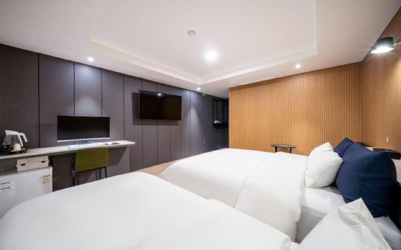 Goyang Stay Bishop Hotel image