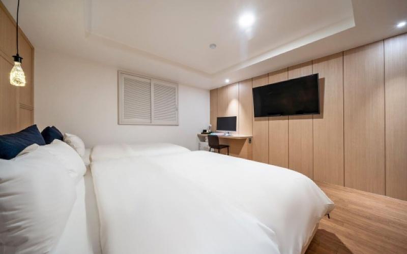 Goyang Stay Bishop Hotel image