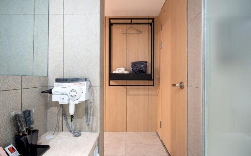 Goyang Stay Bishop Hotel image