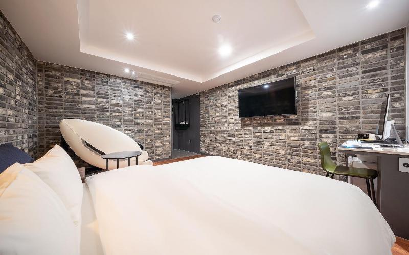 Goyang Stay Bishop Hotel image
