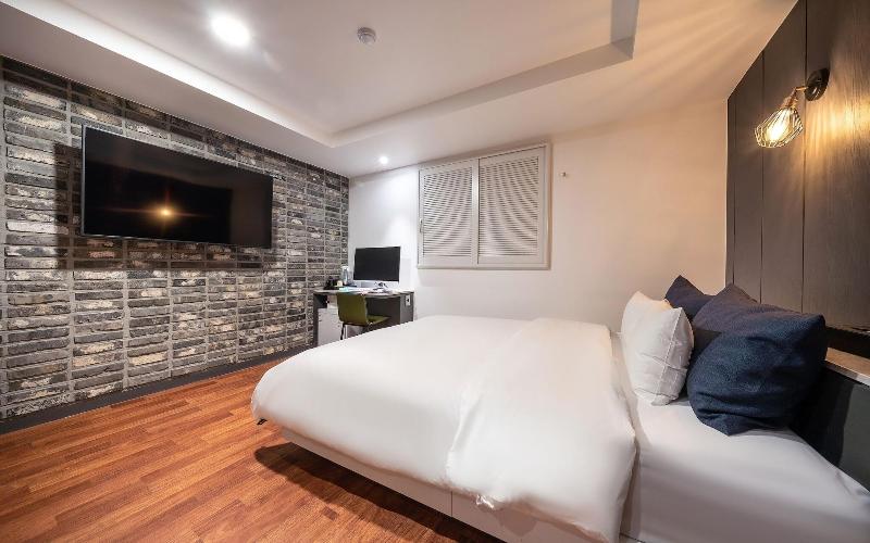 Goyang Stay Bishop Hotel image