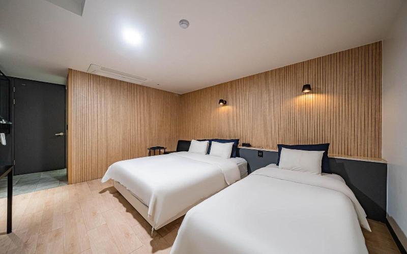 Goyang Stay Bishop Hotel image