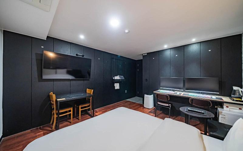 Goyang Stay Bishop Hotel image