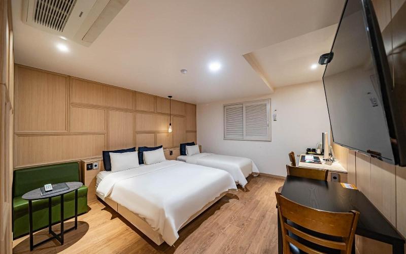 Goyang Stay Bishop Hotel image