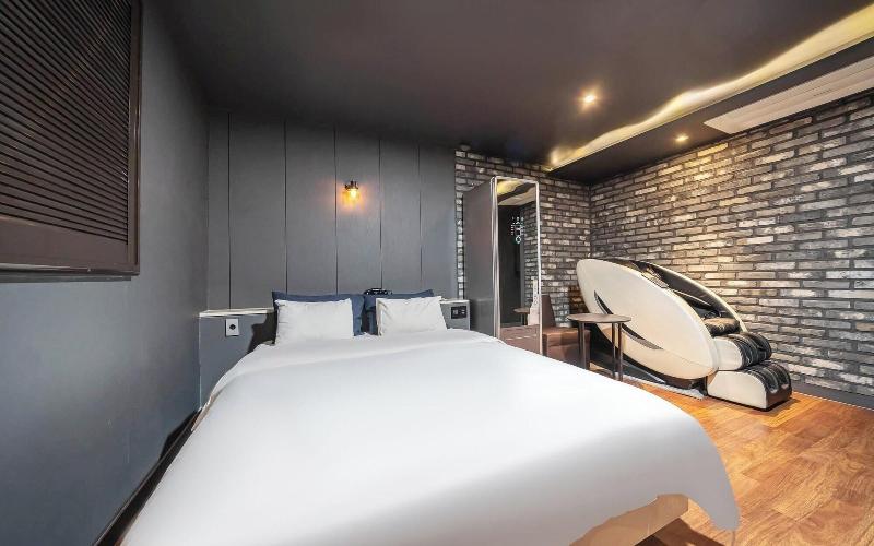 Goyang Stay Bishop Hotel image