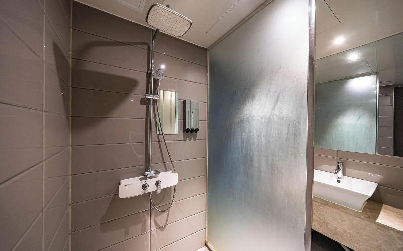 Goyang Stay Bishop Hotel image
