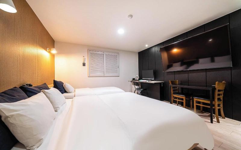 Goyang Stay Bishop Hotel image