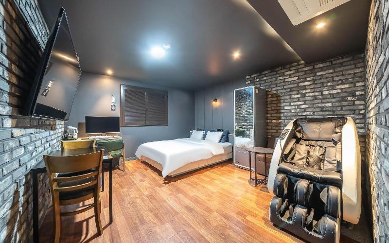 Goyang Stay Bishop Hotel image