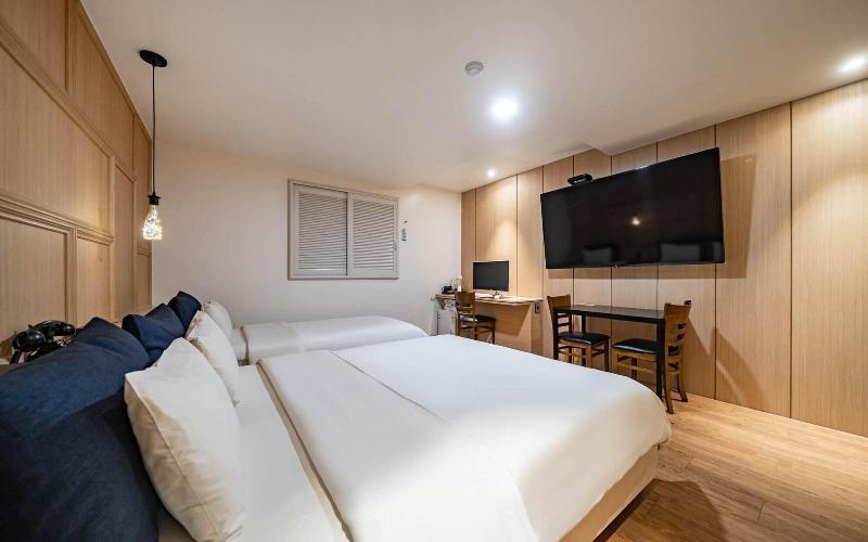 Goyang Stay Bishop Hotel image