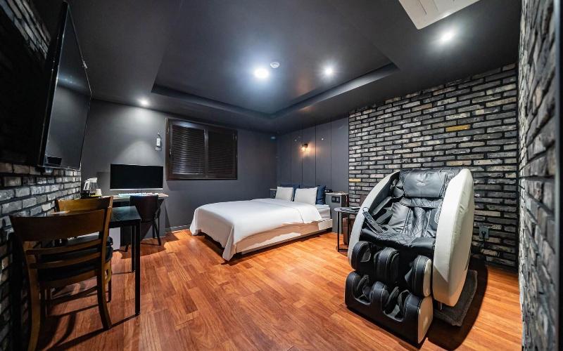 Goyang Stay Bishop Hotel image