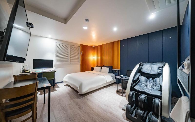Goyang Stay Bishop Hotel image