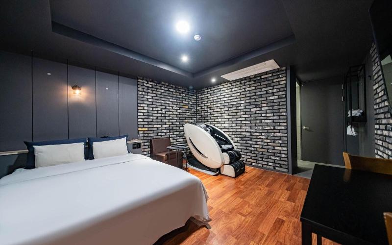 Goyang Stay Bishop Hotel image