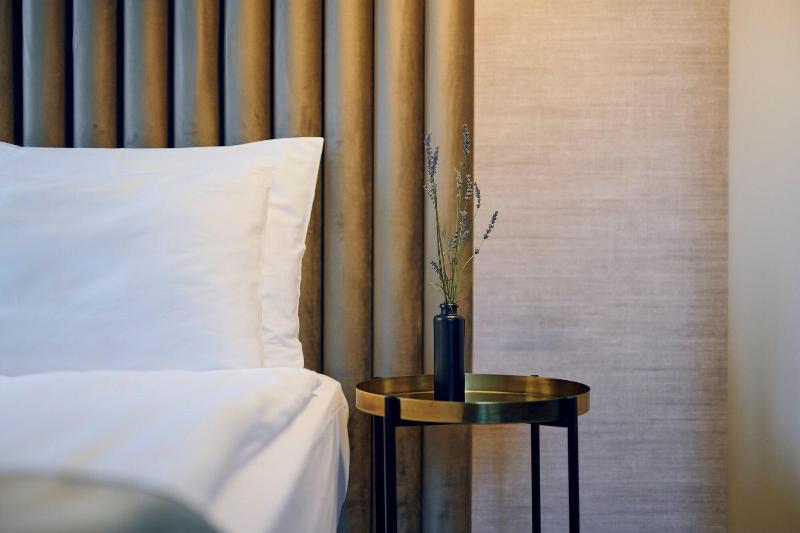 Hotel Republika image