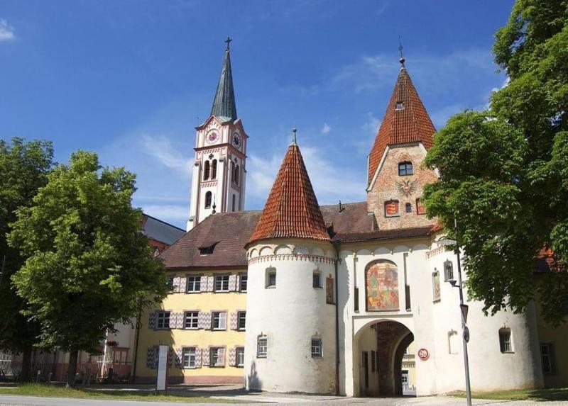 Hotel Zum Lowen image