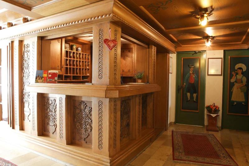 Hotel Zum Lowen image
