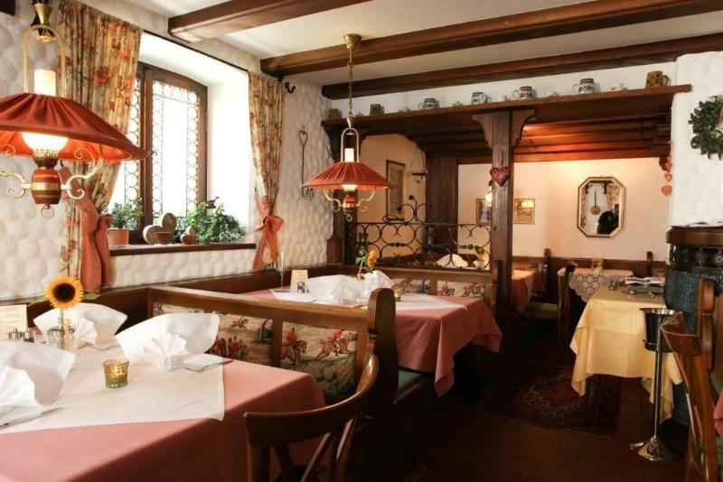 Hotel Zum Lowen image
