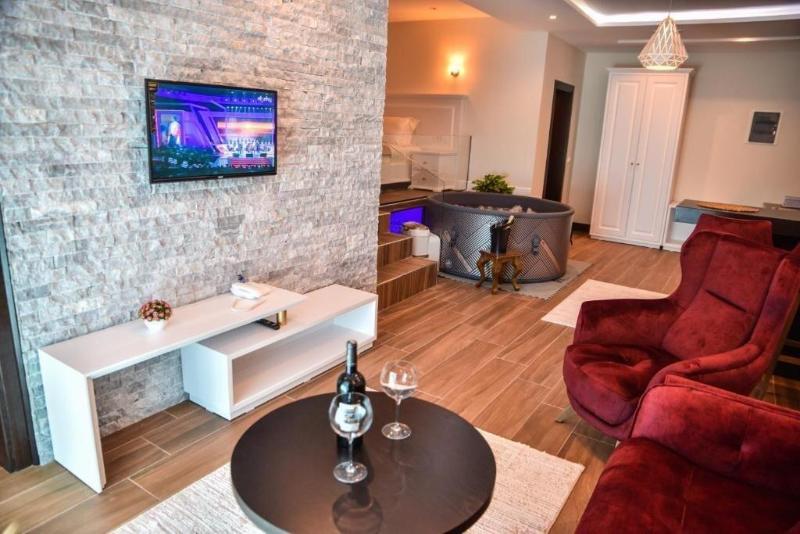 Padam Hotel & SPA image