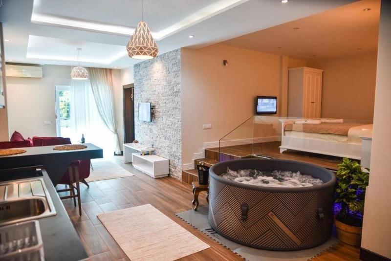 Padam Hotel & SPA image