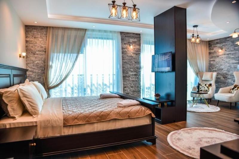 Padam Hotel & SPA image