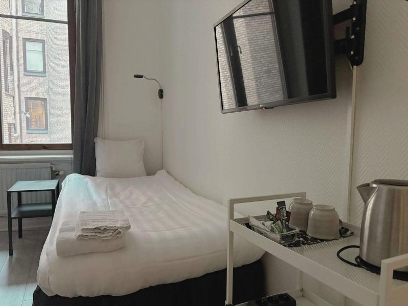Hotel Lemonade image